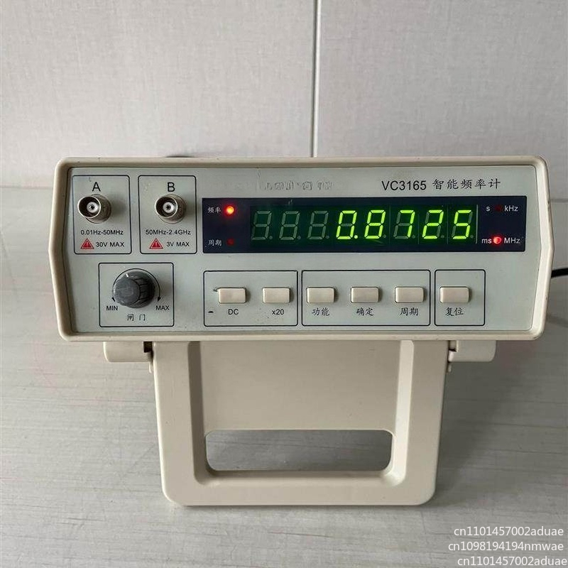 عداد تردد رقمي عالي الدقة VC31 - مراجعة Benchtop Frequency Counter Meter 2.4Ghz وسعره