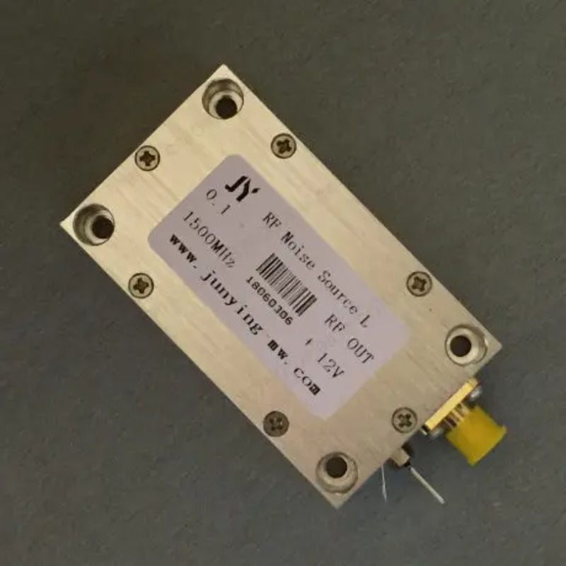 مصدر إشارة ضوضاء RF من الدرجة  - مراجعة Spectrum Analyzer Tracking Generator 1.5Ghz وسعره